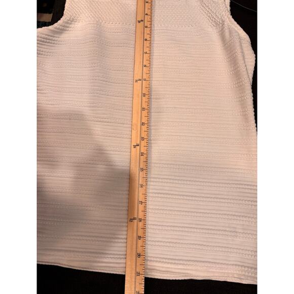 Anthropologie sleeveless white stretchy top women’s size small - Picture 8 of 8